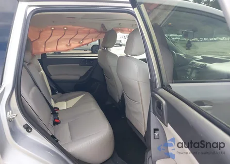 2017 Subaru Forester 2.5I Premium z USA, uszkodzony, nr VIN JF2SJAGC6HH538261